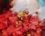 Foto del paso 1 de la receta: Mermelada de frutillas y sandía