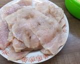 Lapcsánkába töltött csirkemell párolt brokkolival recept fázis 1 fotója