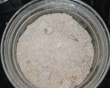 A picture of step 3 of Date and nuts shake.