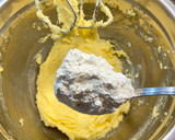 Foto del paso 5 de la receta: Pastel con naranja caramelizada