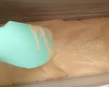 Foto del paso 4 de la receta: Budín marmolado sin manteca 😋