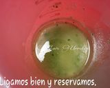Foto del paso 12 de la receta Ensalada de pimientos asados, con aceitunas en aceite