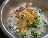 लहसुन वाली बाजरे की रोटी (lehsun wali bajre ki roti recipe in Hindi) रेसिपी चरण 3 फोटो