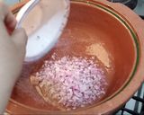A picture of step 3 of Mughlai Aloo Mater.