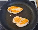 Une image de l'étape 1 de Escalope de poulet crème au chorizo.