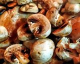 Foto del paso 1 de la receta: POLLO🐤con🍄Champignones Clásico...!