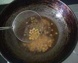 A picture of step 4 of Namkeen Dal.