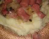 Foto del paso 5 de la receta: Salchichas salteadas con puré