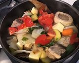 Une image de l'étape 19 de Chevreau aux légumes et os à moelle façon pot au feu revisité.