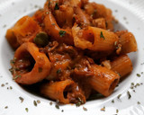 Foto del paso 10 de la receta: Rigatoni picantes con calamar y alcaparras