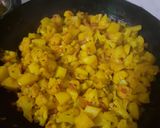 A picture of step 7 of Aloo Gobhi.