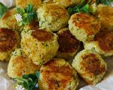 Foto del passaggio 5 della ricetta Polpette di quinoa zucchine e provola dolce