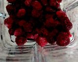 A picture of step 1 of My Cherry iced Drink 😍.