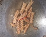 A picture of step 4 of Kurkure Pasta.