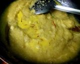 A picture of step 2 of Milk Rava Kesari.