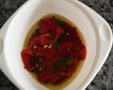 Foto del paso 2 de la receta: Ensalada de pimientos asados y tomate