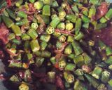 A picture of step 8 of Masala Bhindi.