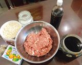 Hình bước làm 1 của món Lạp xưởng đơn giản mà ngon😋