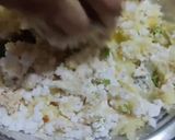 A picture of step 5 of Sabudana Vada.