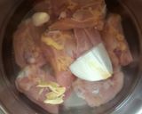 A picture of step 1 of Chicken Drumsticks with Potatoes in Green Sauce.