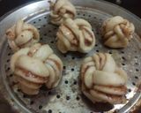 सिनेमन रोल बनNo Yeast No oven (cinnamon roll recipe in marathi) रेसिपी स्टेप 8 फोटो 
