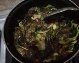 अरहर दाल मिक्स अंबाड़ी भाजी (arhar dal mix ambadi bhaji recipe in Hindi) रेसिपी चरण 4 फोटो
