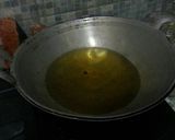 Foto langkah ke 9 dari resep Ayam goreng tepung keriting.