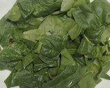 Foto del paso 3 de la receta: Ensalada de espicanas con parmesano