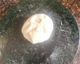 A picture of step 4 of Paneer paratha.