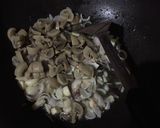 Gambar langkah 2 resipi Spaghetti meatballs mix mushroom.