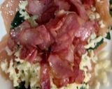 Foto del paso 4 de la receta: Pollo con espinaca y tocineta (pollo a la florentina)