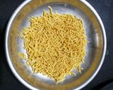A picture of step 5 of Kutchi dabeli.