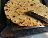 मसाला बाजरा रोटी (masala bajra roti recipe in Hindi) रेसिपी चरण 5 फोटो
