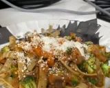 Foto langkah ke 3 dari resep Green Fettuccine Bolognese.