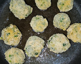 Foto del paso 4 de la receta: Albóndigas de espinacas en salsa de confit de pato