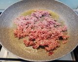 Foto del passaggio 4 della ricetta Trofie salsiccia, pomodorini e gocce di pesto