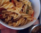 A picture of step 7 of Simple and easy pasta.