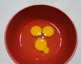 Foto langkah ke 2 dari resep 37. Sup Egg Drop.