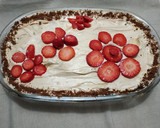 Foto del paso 3 de la receta: Tarta de chocolinas con chantillí, dulce de leche y frutilla