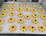 Foto langkah ke 4 dari resep Kastengel Chocochips (enak dan ngak ribet) 😂.