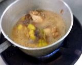 รูปขั้นตอนการทำที่ 5 ของ หมี่เหลืองปีกไก่ตุ๋นมะระ