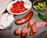 Une image de l'étape 2 de ROUGAIL SAUCISSES FUMÉES aux GROS PIMENTS (spécialité Réunionnaise).