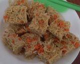 Foto langkah ke 6 dari resep Martabak mie saus asam manis.