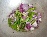 A picture of step 2 of Red ladies finger stir fry.