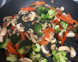 Foto del paso 3 de la receta: Revuelto de verduras con Soja y sésamo