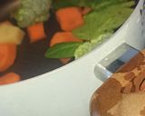 Foto langkah ke 2 dari resep Sayur Bening Bayam Wortel dan Brokoli ala Mbak.
