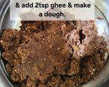 A picture of step 3 of Ragi ladoo.