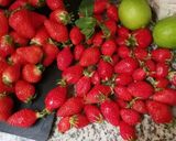 Une image de l'étape 2 de Milkshake fraise citron basilic 🍓🍋🥬.