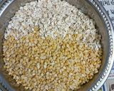 A picture of step 1 of Oats Masala khichdi.
