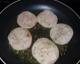 Foto del paso 3 de la receta: Medallones de merluza a la plancha